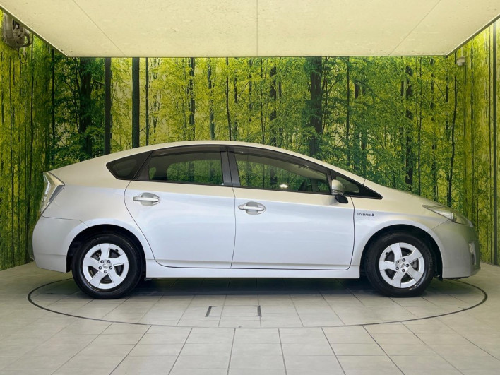 2010 Toyota Prius DAA-ZVW30 (UW-6a2b79af85ac8)[8]