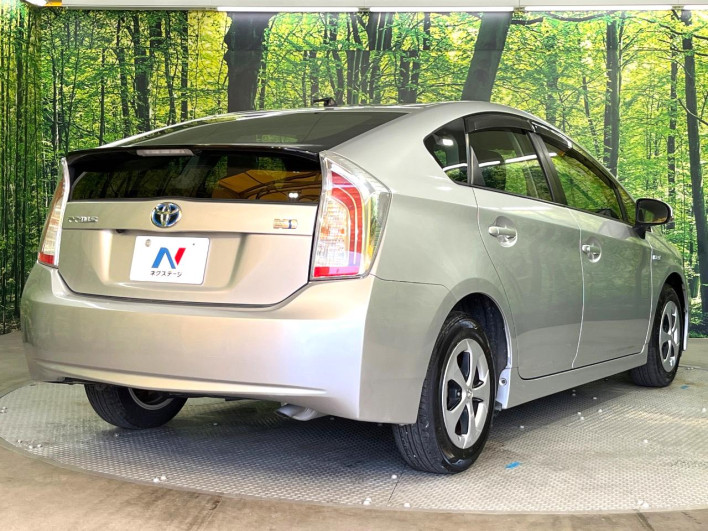 2012 Toyota Prius DAA-ZVW30 (UW-6a2b79b083d57)[9]