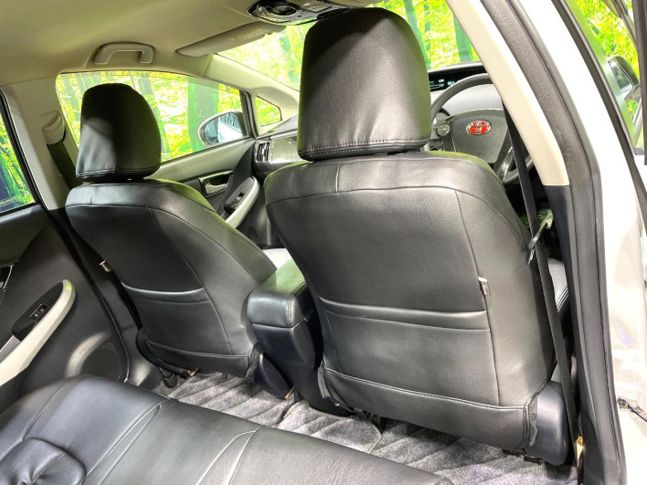 2014 Toyota Prius DAA-ZVW30 (UW-6a2b79b1e741d)[18]