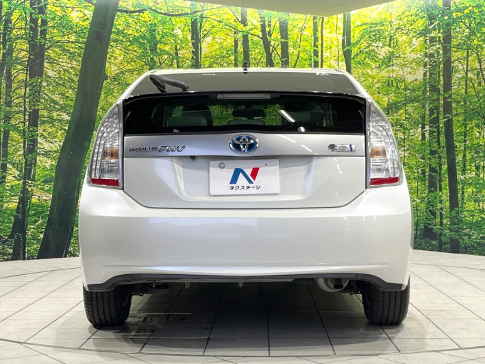 2014 Toyota Prius PHV DLA-ZVW35 (UW-6a2b79b321a29)[14]