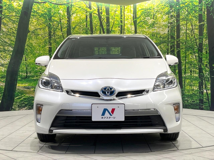 2014 Toyota Prius PHV DLA-ZVW35 (UW-6a2b79b321a29)[18]