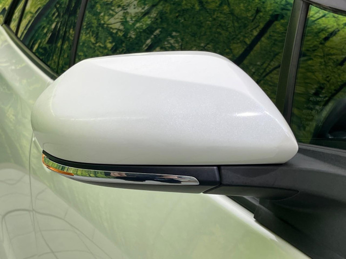 2017 Toyota Prius DAA-ZVW50 (UW-6a2b79b4f0568)[17]