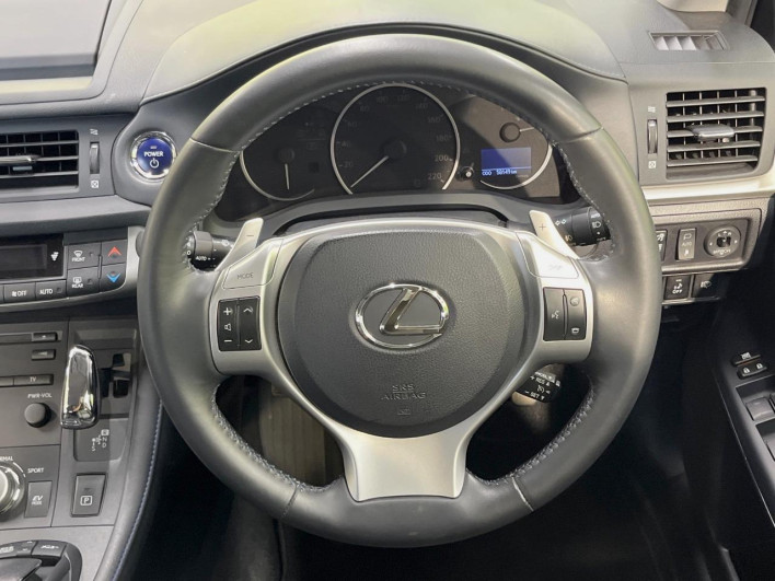 2013 Lexus CT DAA-ZWA10 (UW-6a2b79c2a81f4)[27]