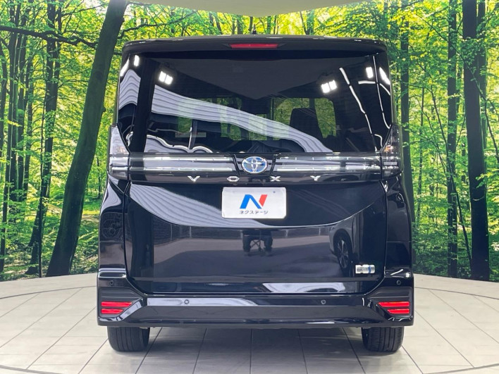 2023 Toyota Voxy 6AA-ZWR90W (UW-6a2b79cf5f325)[17]