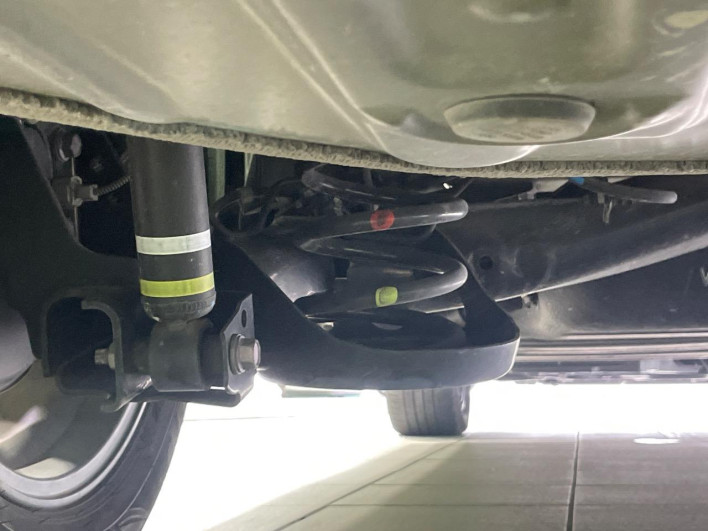 2023 Toyota Voxy 6AA-ZWR90W (UW-6a2b79cf5f325)[25]