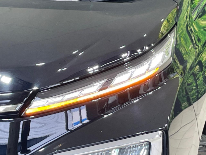 2023 Toyota Voxy 6AA-ZWR90W (UW-6a2b79cf5f325)[10]