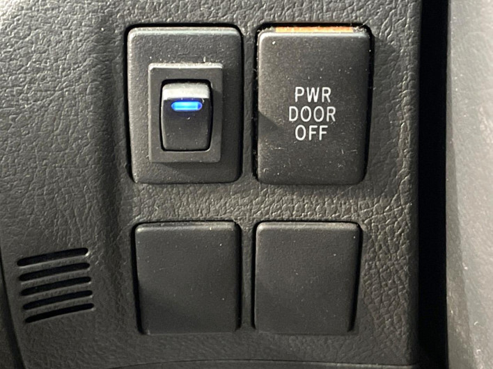 2013 Toyota Alphard DBA-ANH20W (UW-6a2cc94ddff0c)[18]