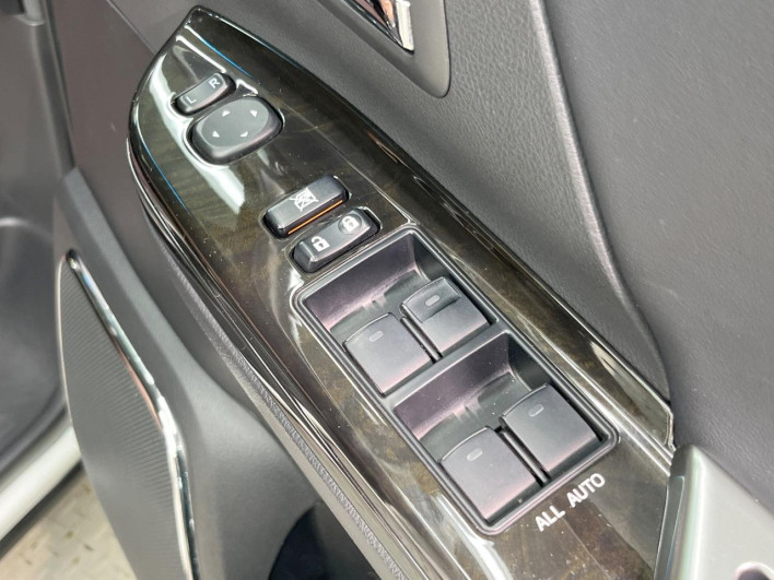 2014 Toyota Alphard DBA-ANH20W (UW-6a2cc94ea4593)[25]