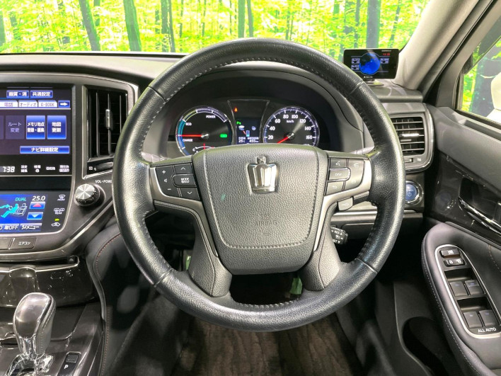 2013 Toyota Crown Hybrid DAA-AWS210 (UW-6a2cc9537212a)[18]