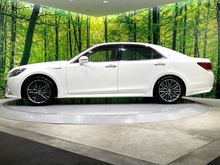 2013 Toyota Crown Hybrid DAA-AWS210 (UW-6a2cc9537212a)[5]