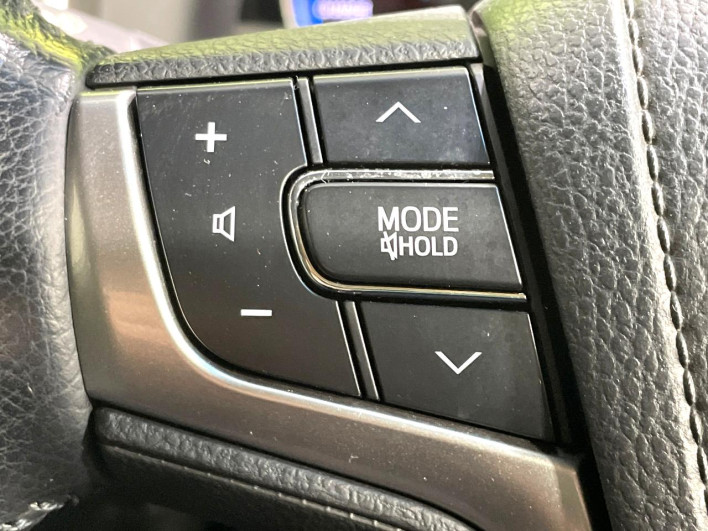 2013 Toyota Crown Hybrid DAA-AWS210 (UW-6a2cc9537212a)[28]