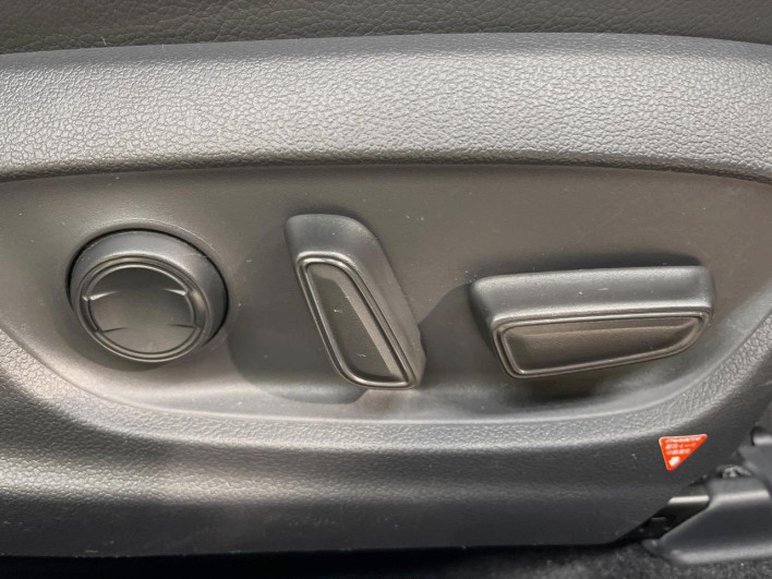 2018 Toyota Camry DAA-AXVH70 (UW-6a2cc9633f0e4)[13]