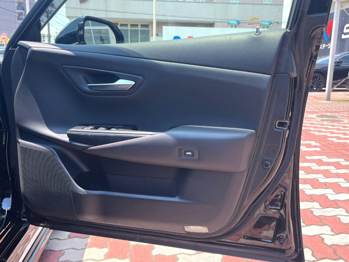 2020 Toyota Crown Hybrid 6AA-AZSH20 (UW-6a2cc969146bc)[29]