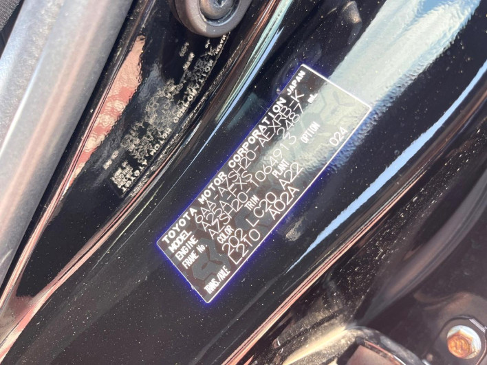 2020 Toyota Crown Hybrid 6AA-AZSH20 (UW-6a2cc969146bc)[1]