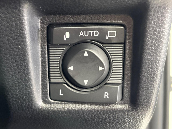 2021 Toyota Crown Hybrid 6AA-AZSH21 (UW-6a2cc96b1fb03)[19]