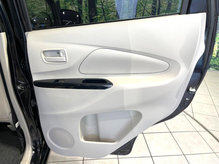 2016 Mitsubishi eK Wagon DBA-B11W (UW-6a2cc97109bd7)[24]