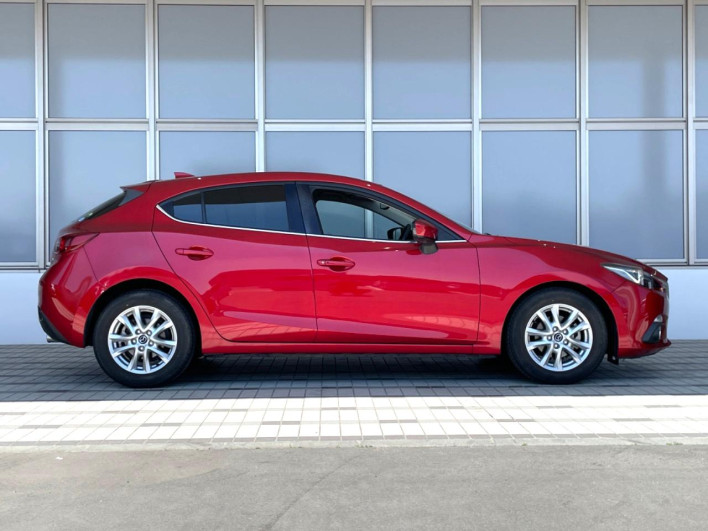 2016 Mazda Axela Sports DBA-BM5FS (UW-6a2cc98a81a00)[12]