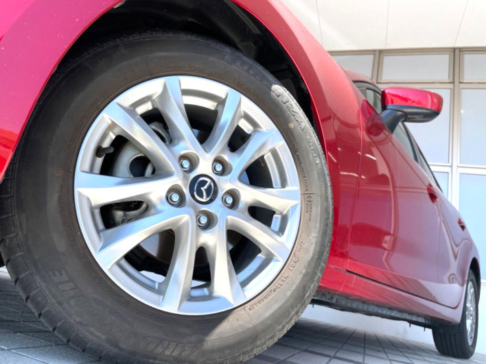 2016 Mazda Axela Sports DBA-BM5FS (UW-6a2cc98a81a00)[5]