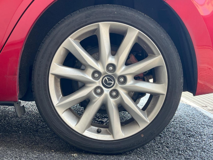 2017 Mazda Axela Sports DBA-BM5FS (UW-6a2cc98a897d0)[17]