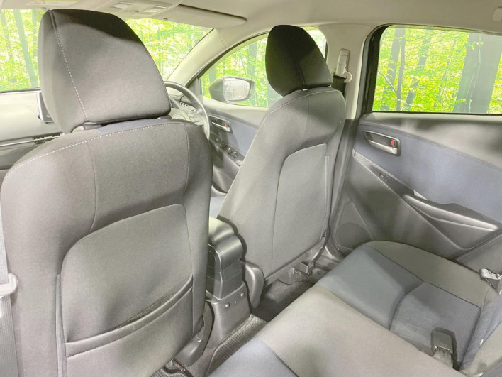 2015 Mazda Demio LDA-DJ5AS (UW-6a2cc9999f7be)[22]