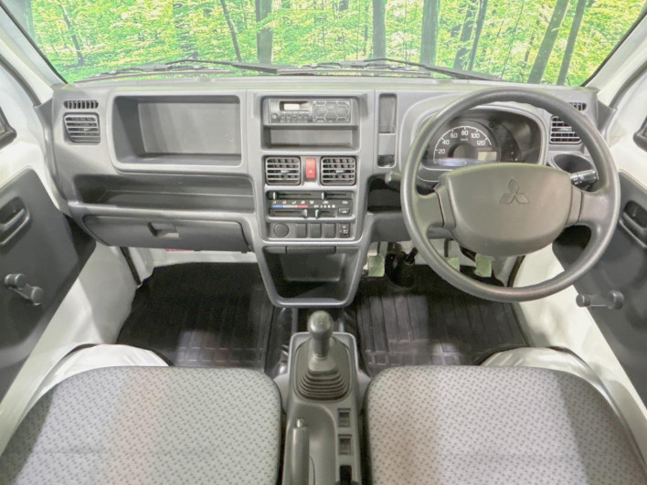 2017 Mitsubishi Mini Cab Truck EBD-DS16T (UW-6a2cc99fd4f6d)[19]