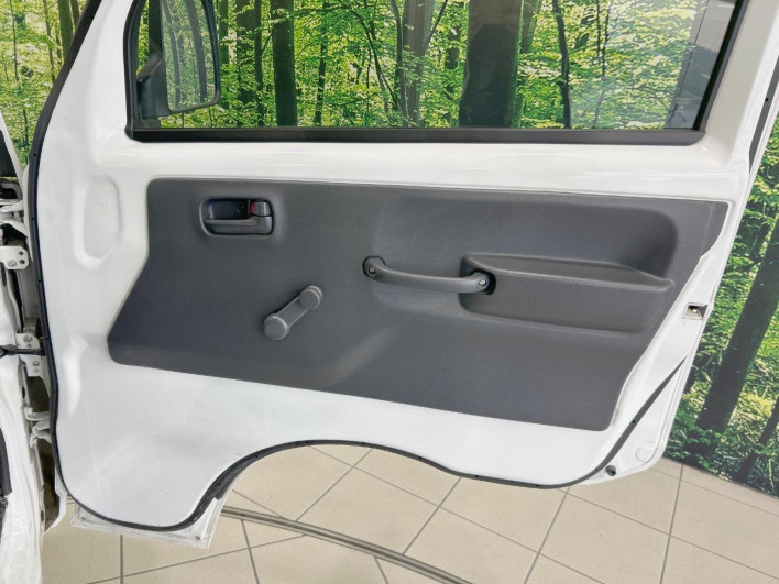 2017 Mitsubishi Mini Cab Truck EBD-DS16T (UW-6a2cc99fd4f6d)[27]