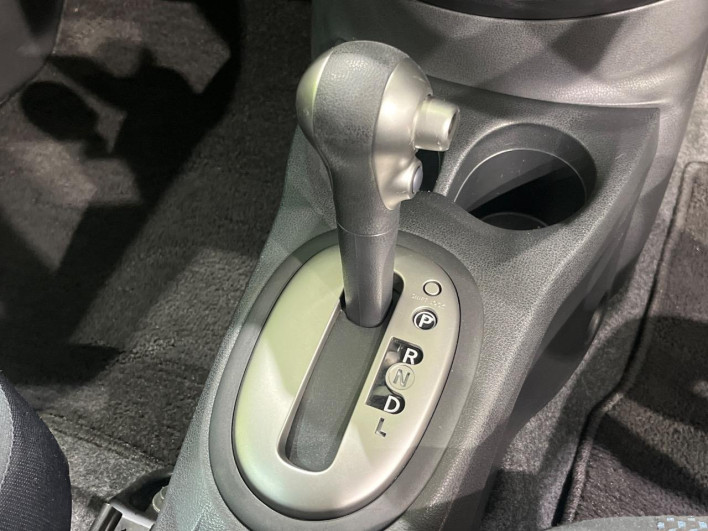 2013 Nissan Note DBA-E12 (UW-6a2cc9a03ff1c)[22]