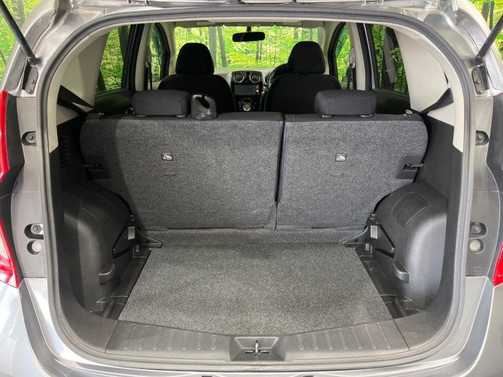 2013 Nissan Note DBA-E12 (UW-6a2cc9a03ff1c)[8]