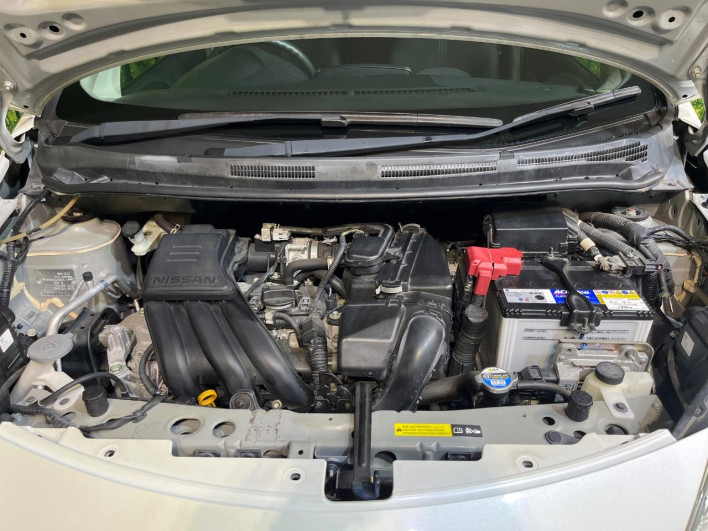 2013 Nissan Note DBA-E12 (UW-6a2cc9a0ae39f)[12]