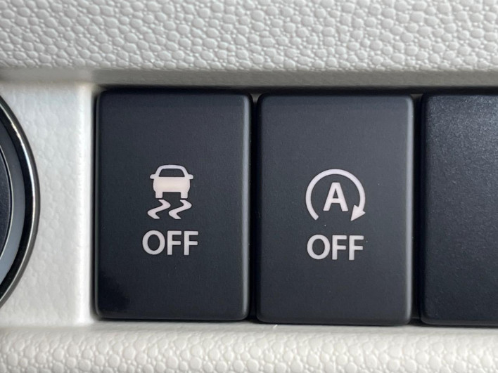 2017 Suzuki Ignis DAA-FF21S (UW-6a2cc9ac1a8d0)[29]