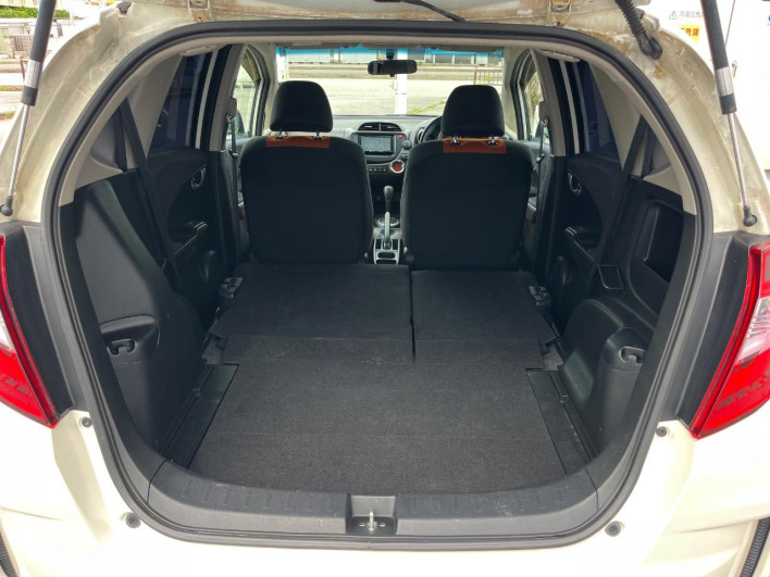 2011 Honda Fit DBA-GE8 (UW-6a2cc9b8cfbb8)[26]