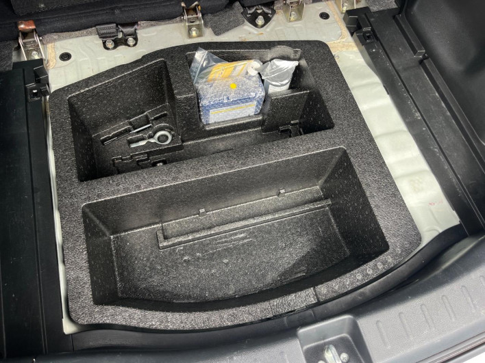 2011 Honda Fit DBA-GE8 (UW-6a2cc9b8cfbb8)[27]