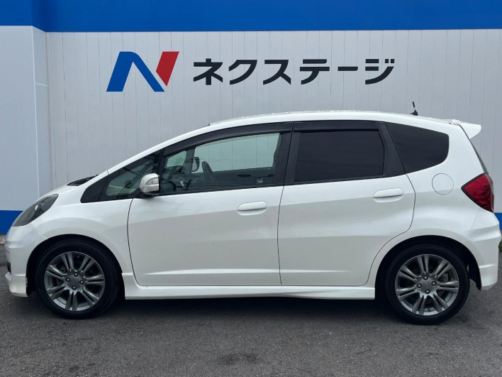 2011 Honda Fit DBA-GE8 (UW-6a2cc9b8cfbb8)[18]
