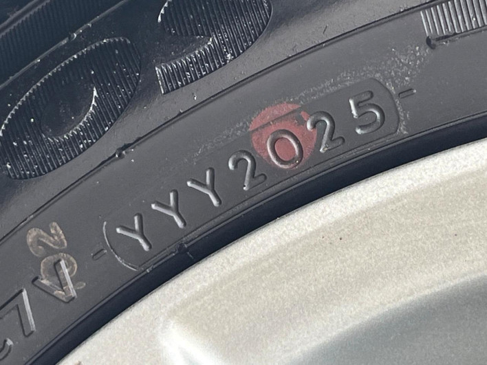 2011 Honda Fit DBA-GE8 (UW-6a2cc9b8cfbb8)[6]