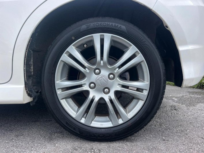 2011 Honda Fit DBA-GE8 (UW-6a2cc9b8cfbb8)[10]