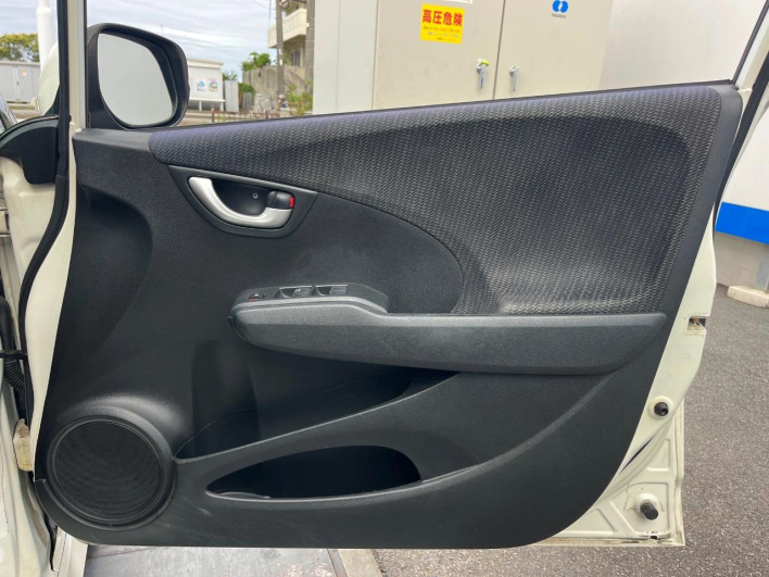 2011 Honda Fit DBA-GE8 (UW-6a2cc9b8cfbb8)[29]