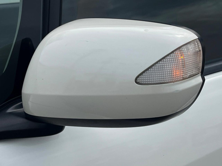 2011 Honda Fit DBA-GE8 (UW-6a2cc9b8cfbb8)[13]