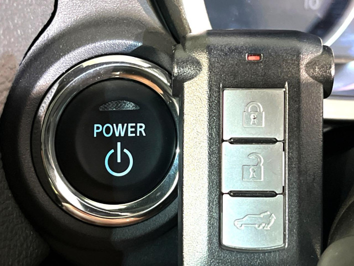 2023 Mitsubishi Eclipse Cross PHEV 5LA-GL3W (UW-6a2cc9c6f33b5)[15]