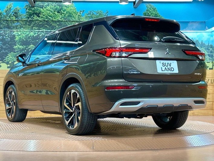 2022 Mitsubishi OUTLANDER PHEV 5LA-GN0W (UW-6a2cc9c7a0b84)[14]