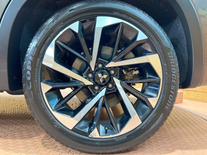 2022 Mitsubishi OUTLANDER PHEV 5LA-GN0W (UW-6a2cc9c7a0b84)[8]