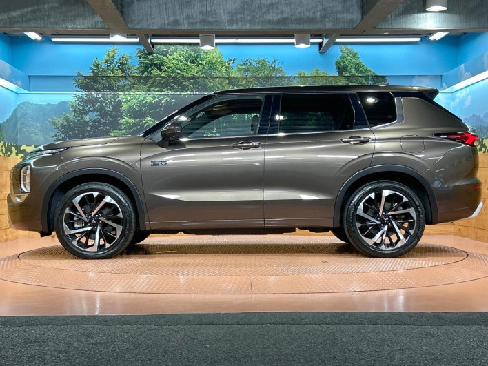2022 Mitsubishi OUTLANDER PHEV 5LA-GN0W (UW-6a2cc9c7a0b84)[13]