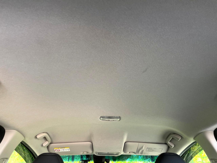 2015 Honda Fit Hybrid DAA-GP5 (UW-6a2cc9cb87e15)[13]