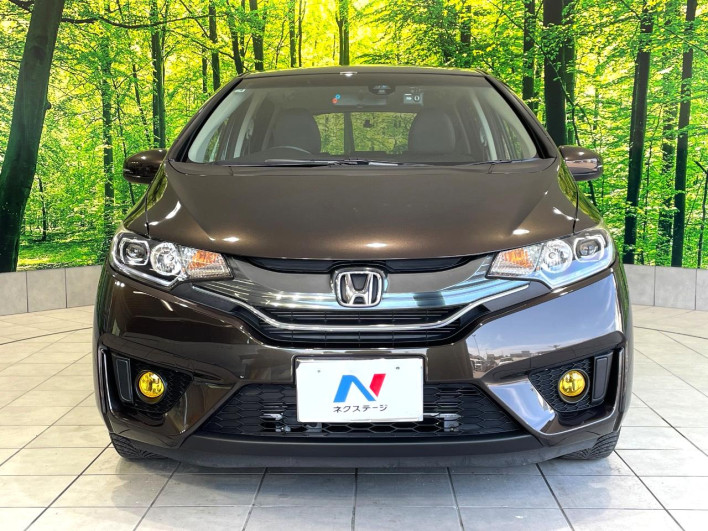 2015 Honda Fit Hybrid DAA-GP5 (UW-6a2cc9cb87e15)[23]