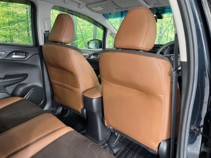 2015 Honda SHUTTLE DAA-GP7 (UW-6a2cc9cf5aa92)[13]