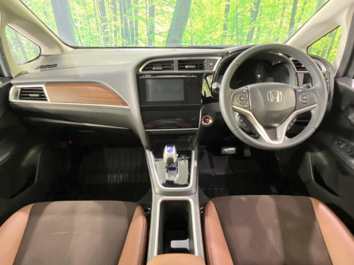 2015 Honda SHUTTLE DAA-GP7 (UW-6a2cc9cf5aa92)[26]