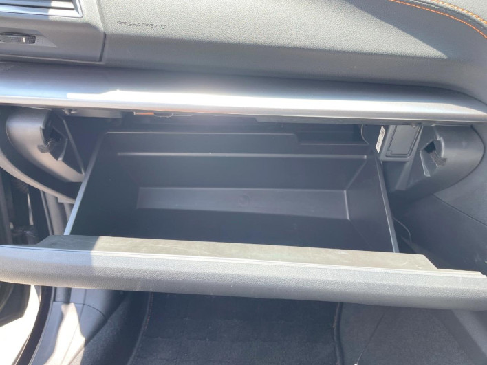 2018 Subaru XV DBA-GT7 (UW-6a2cc9d7d0388)[4]