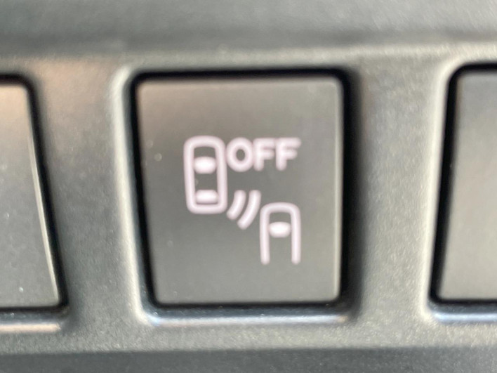 2018 Subaru XV DBA-GT7 (UW-6a2cc9d7d0388)[16]