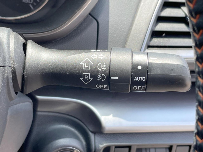 2018 Subaru XV DBA-GT7 (UW-6a2cc9d7d0388)[24]