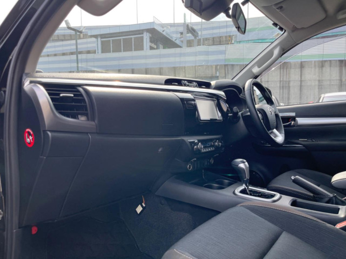 2021 Toyota Hilux 3DF-GUN125 (UW-6a2cc9dee6a3c)[20]