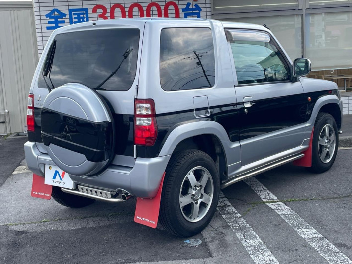 2011 Mitsubishi Pajero Mini ABA-H58A (UW-6a2cc9e30c4cc)[17]